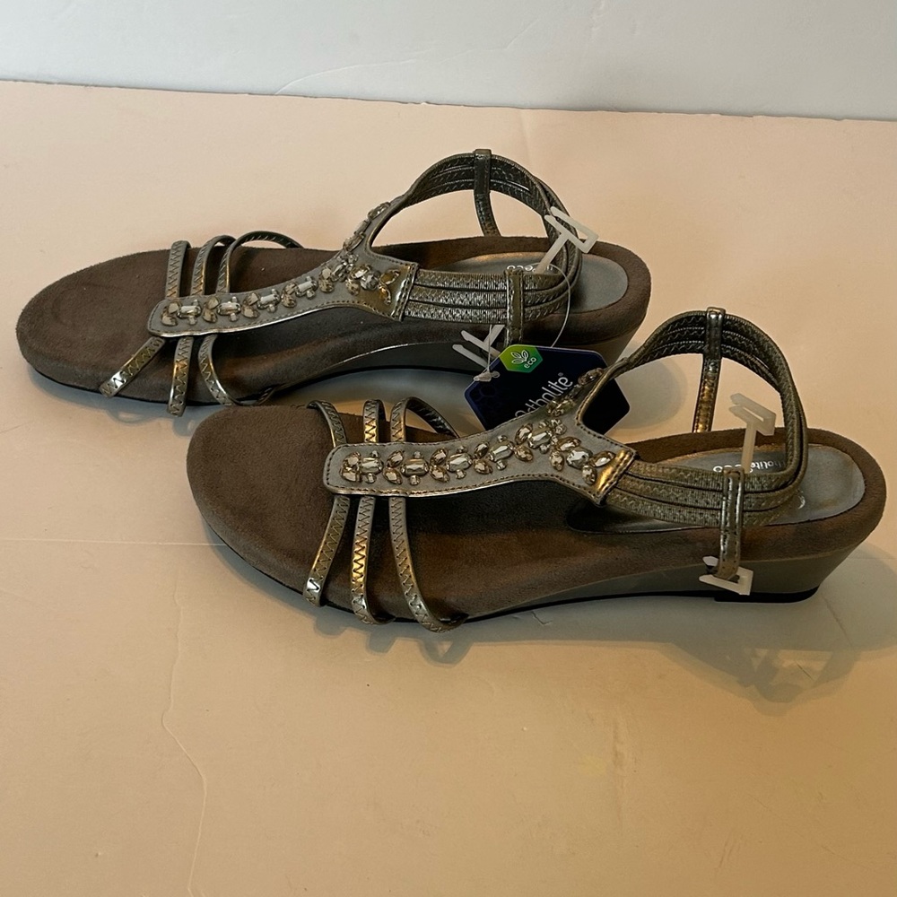 Croft & Barrow Ortholite Low Wedge Sandals‎ Size 7.5 Silver Rhinestones